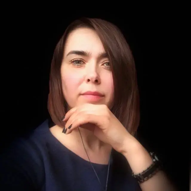 olena-bazalukova